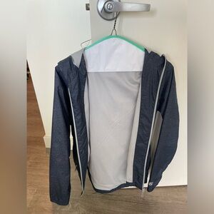 New balance comfy lightweight windbreaker jacket - only worn once